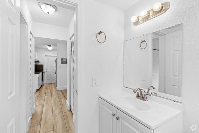 2 BR, 1 BA - 725SF - Bathroom - Miami Shores Luxury Apartments