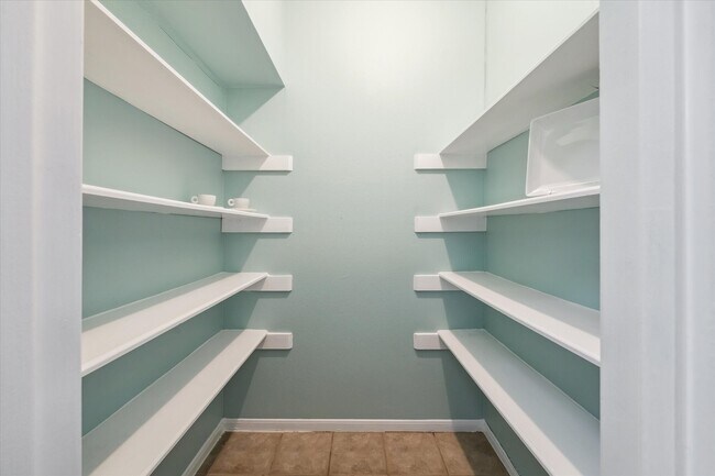 Foto del edificio - 7326 Regency Square Ct