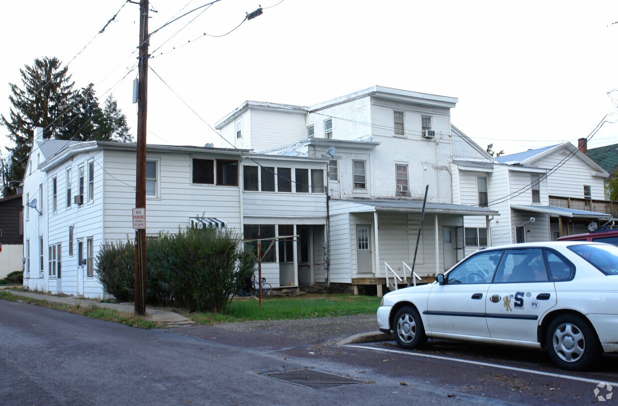 Building Photo - 4-18 E 3rd St