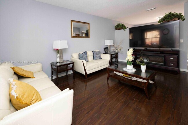Foto del edificio - 873 NW 135th Ave