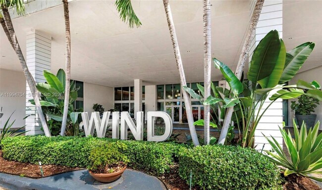 Foto del edificio - 350 S Miami Ave