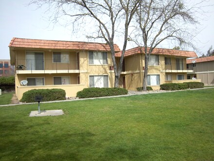 Building Photo - 1625 Rosemarie Ln