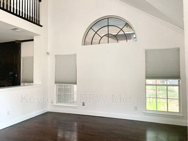 Building Photo - 5814 Gloucester Ct
