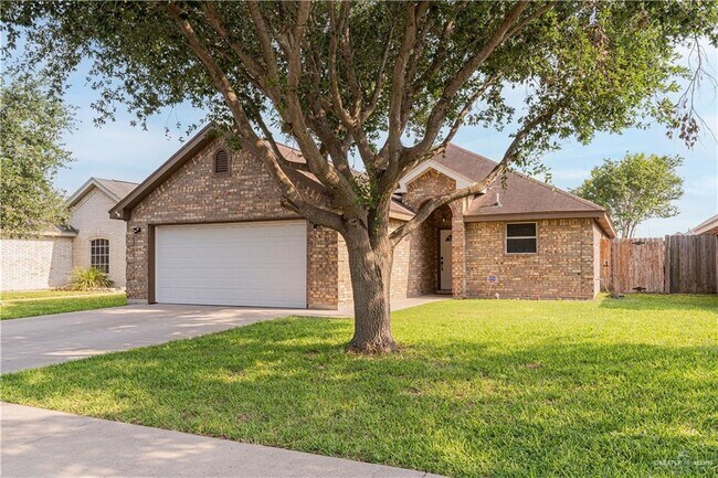 Building Photo - 3638 Frontier Dr