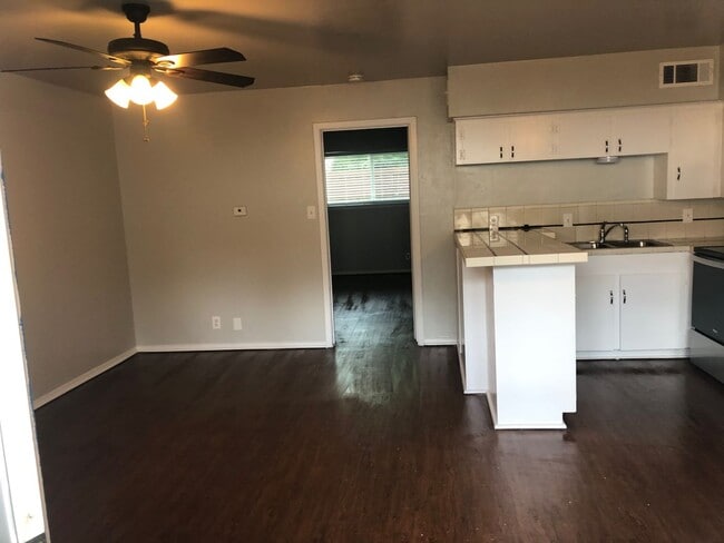 Photo - Close to DFW Airport Apartment