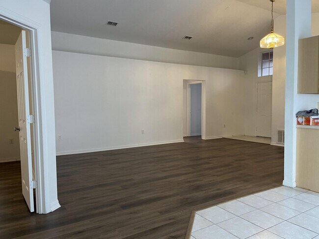 Photo - 246 Clarinet Way House