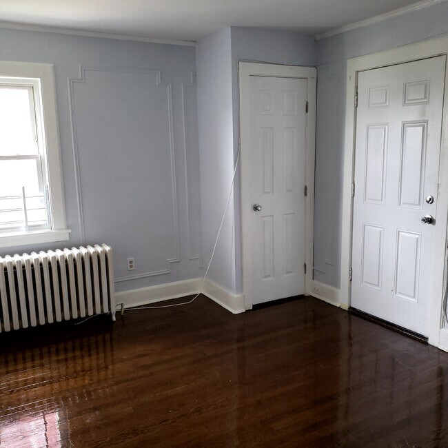 Bedroom 2 - 550 S 6th Ave