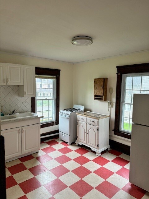 Foto del edificio - 417 Wooster Rd N