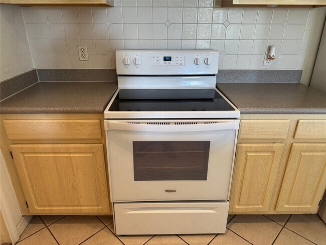 Foto del edificio - 8812 Dunes Ct