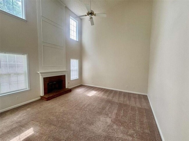 Foto del edificio - 540 Manor Glen Dr