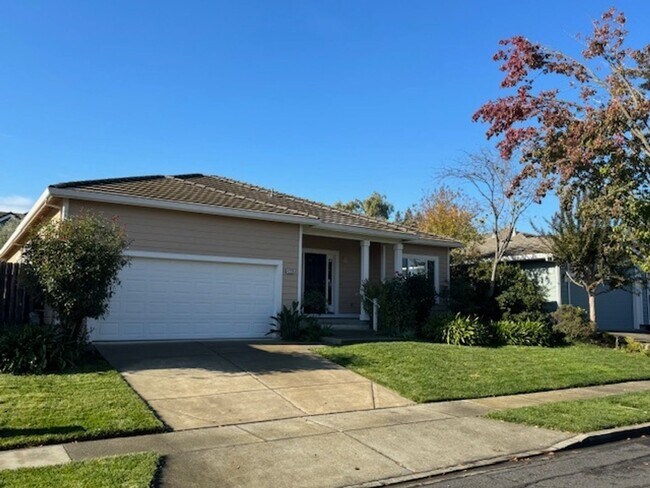 Building Photo - Beautiful Three Bedroom North Napa Home