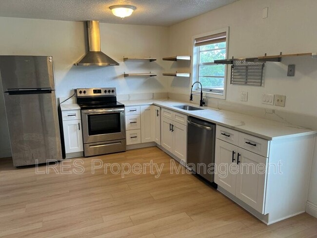 Building Photo - 1130 Quintuplet Dr