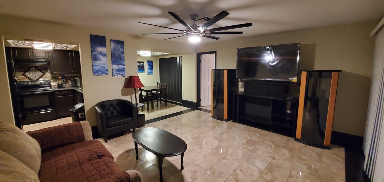 Primary Photo - 1645 West Baseline Road, Unit 1067