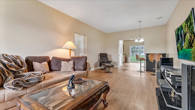 Foto del edificio - 218 Huntington Ln