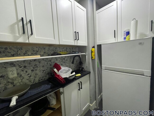 Building Photo - 16-20 Westland Ave.