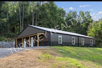 Building Photo - 1035 County Rd