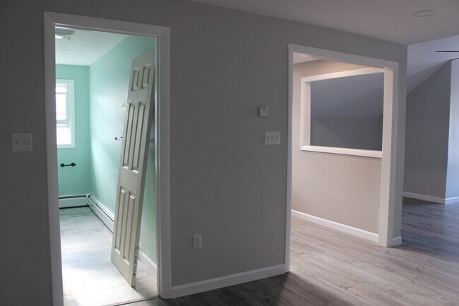 Foto del edificio - 238 Harwich St