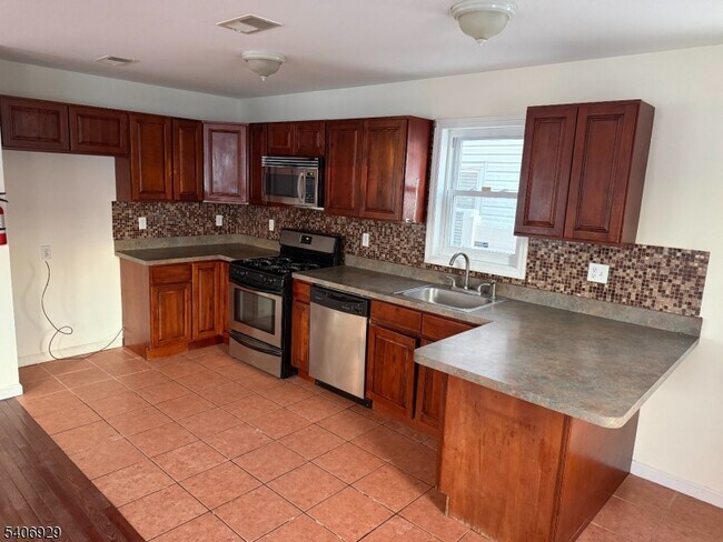 Foto del edificio - 71 Hammond Ave