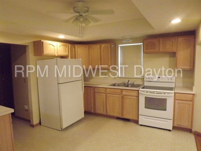 Foto del edificio - 2144 Arthur Ave