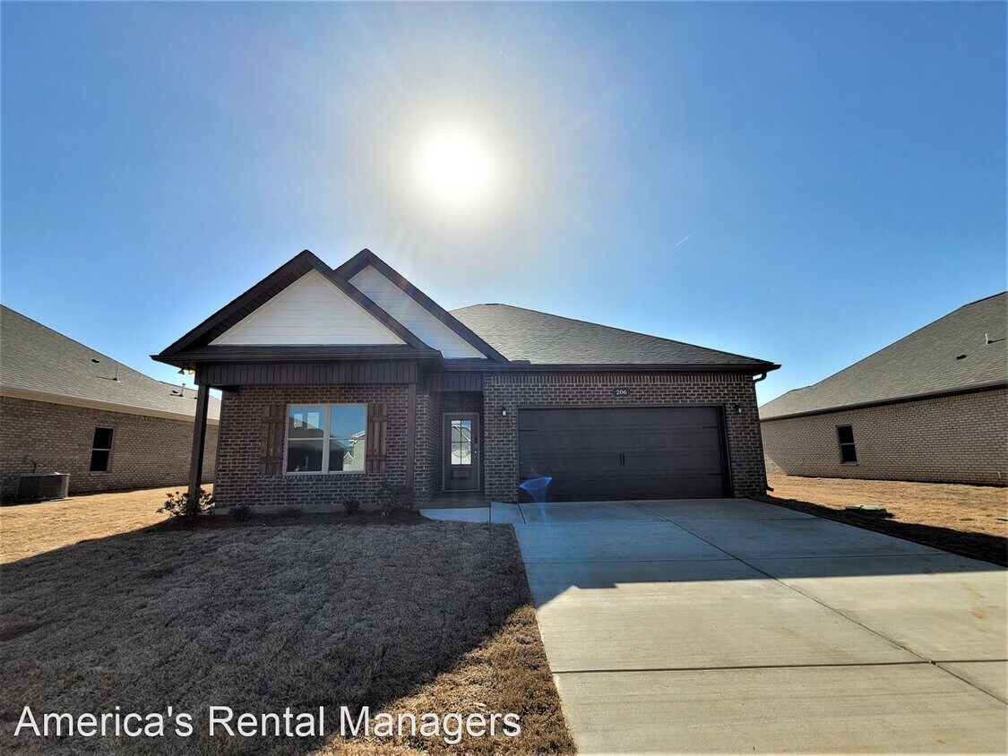 Primary Photo - 4 br, 2 bath House - 206 John Harold Drive