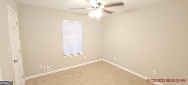 Foto del edificio - 125 Highland Dr