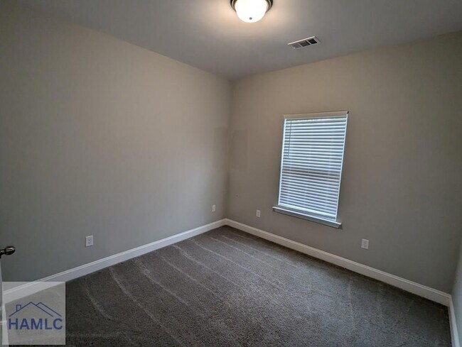 Building Photo - 172 Taylors Crk Dr