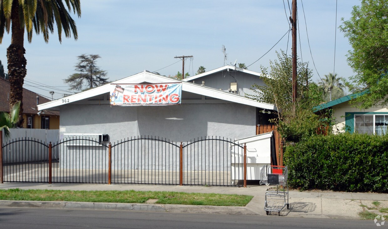 Building Photo - 962 N Mountain View Ave