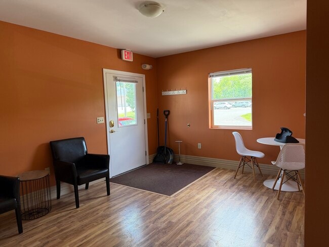 Building Photo - 9 Violette Way