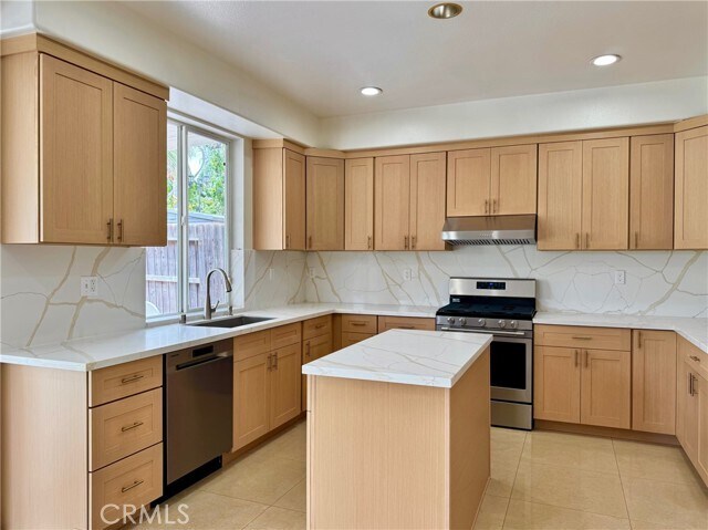 Foto del edificio - 8411 Sparton Ave