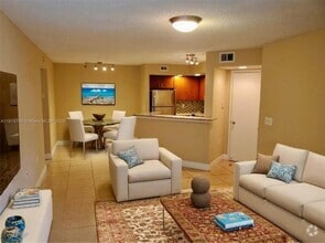Building Photo - 595 Vista Isles Dr
