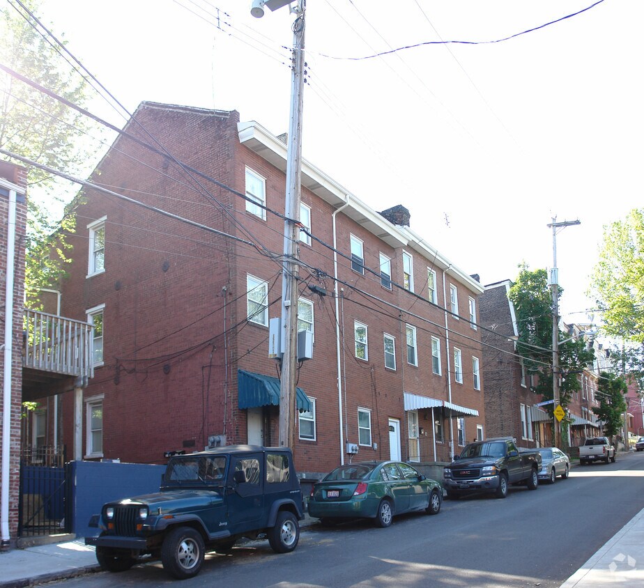 Primary Photo - 305-307 37th St