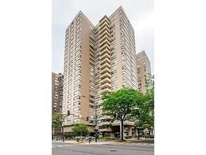 Building Photo - 6301 N Sheridan Rd