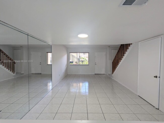Building Photo - 431 NW 82nd Ave