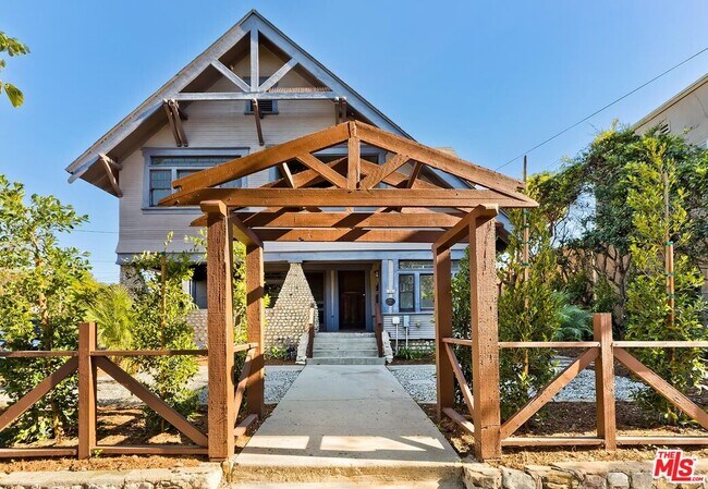 Foto del edificio - 1054 Maine Ave