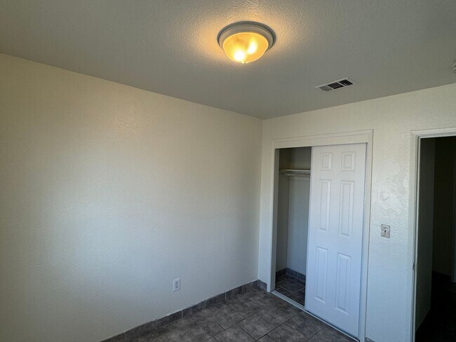 Foto del edificio - 818 Wallace St