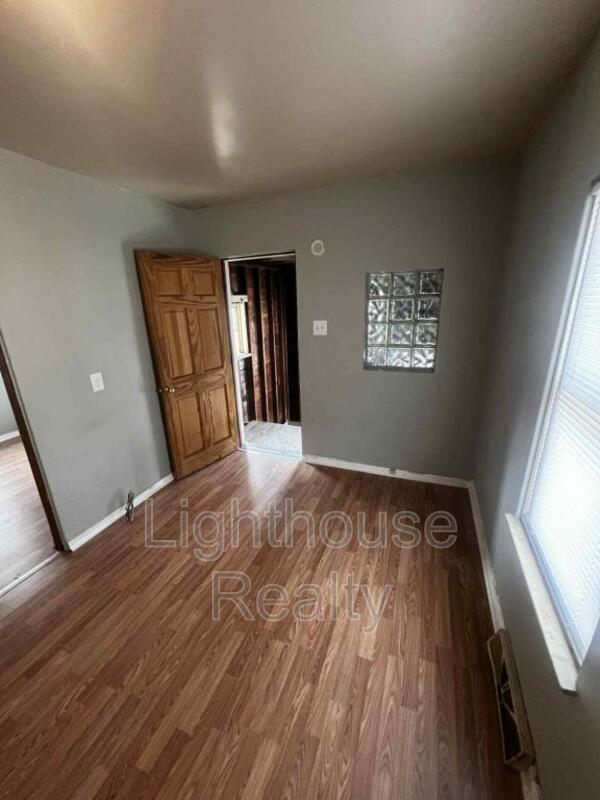 Foto del edificio - 2700 Jefferson St