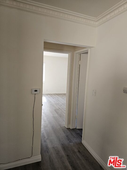 Building Photo - 920 S Gramercy Dr