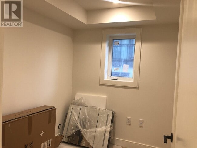 Photo du bâtiment - 4160-4160 W 8th Ave