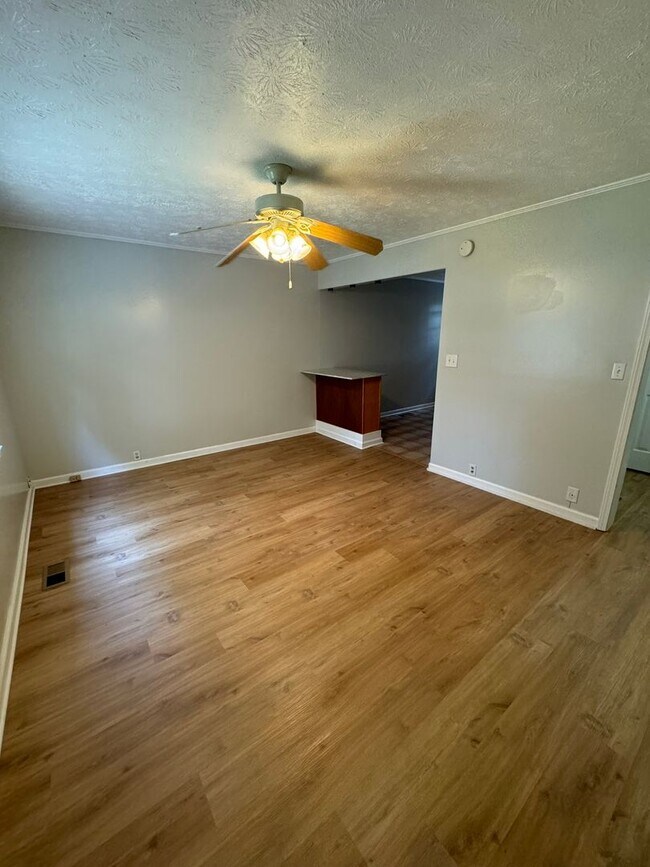 Foto del edificio - Milledge Ave Ext 1693/1695