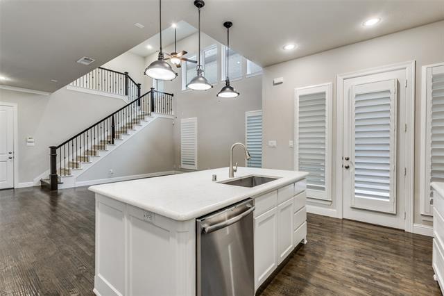 Foto del edificio - 7304 Van Tuyl Pkwy