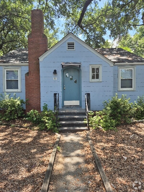 Building Photo - 3863 Hottinger Ave