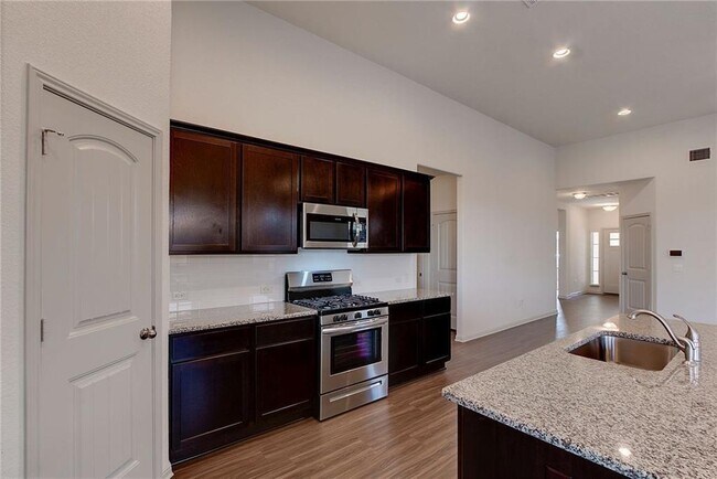 Building Photo - 18521 Urbano Dr