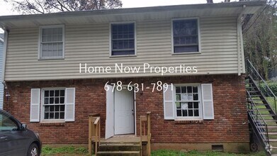 Building Photo - 1870-1872 E Farris Ave