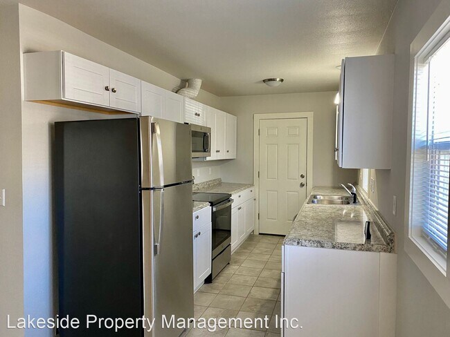Building Photo - 2 br, 1 bath House - 2035 Vine