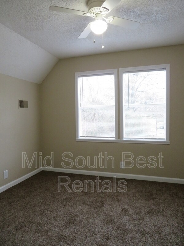 Foto del edificio - 3129 Chandler St