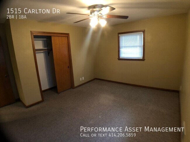 Building Photo - Stunning 2 BR, 1 BA in Racine!