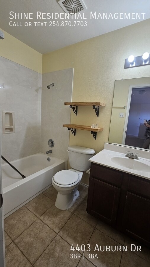 Building Photo - 4403 Auburn Dr