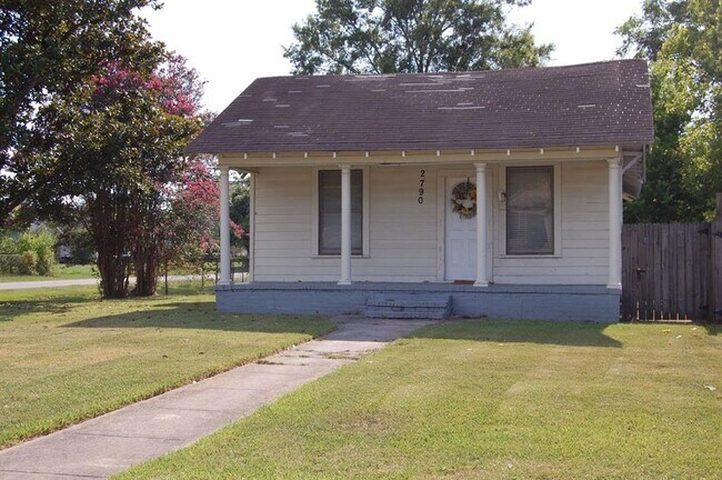 Building Photo - 2790 San Antonio St
