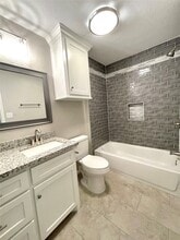 Building Photo - 321 Petunia St