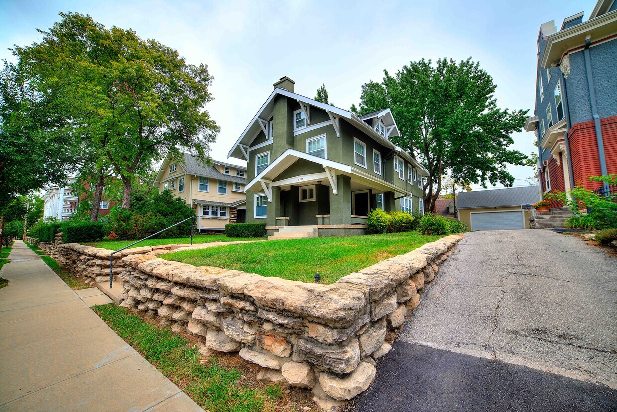 4329 McGee St, Kansas City, MO 64111 House Rental in Kansas City, MO